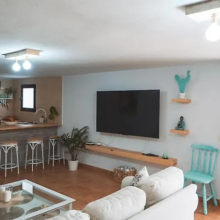 Casa Navi 펜션 Tahiche
